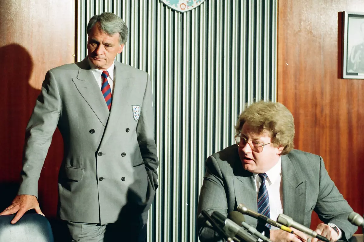 Bobby Robson in England pre-tournament drama ahead of Italia 90