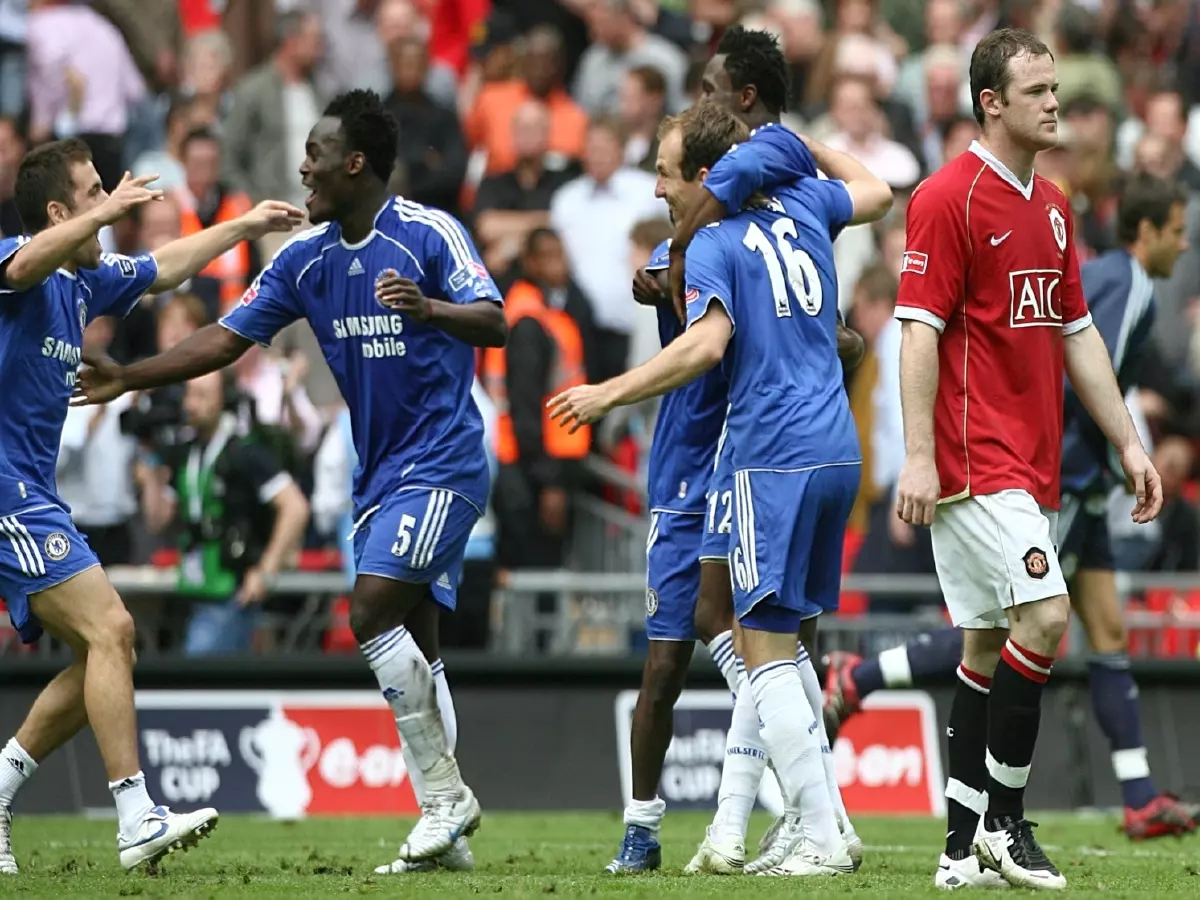 Chelsea clebrate FA Cup 2007 Rooney disconsolate May07