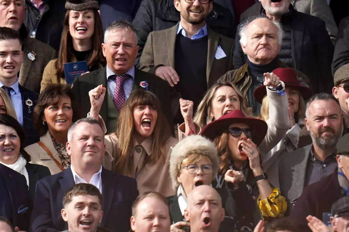 Cheltenham racegoers