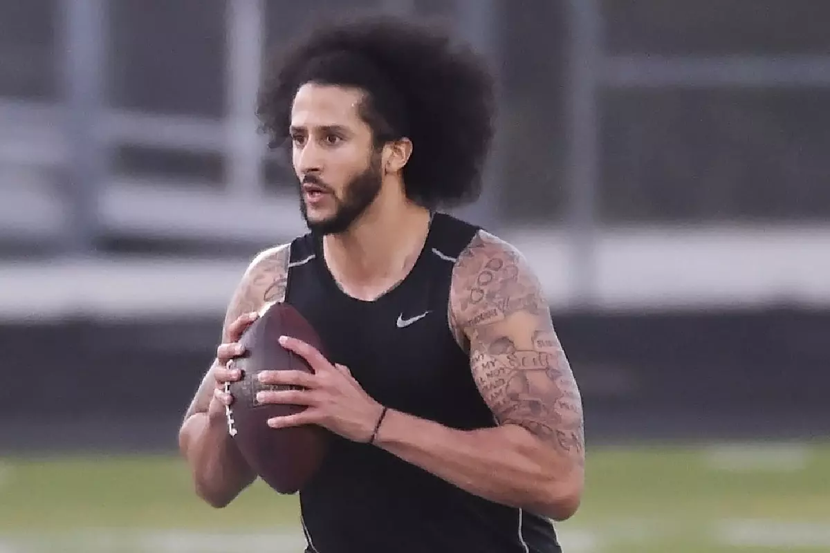 Colin Kaepernick in training
