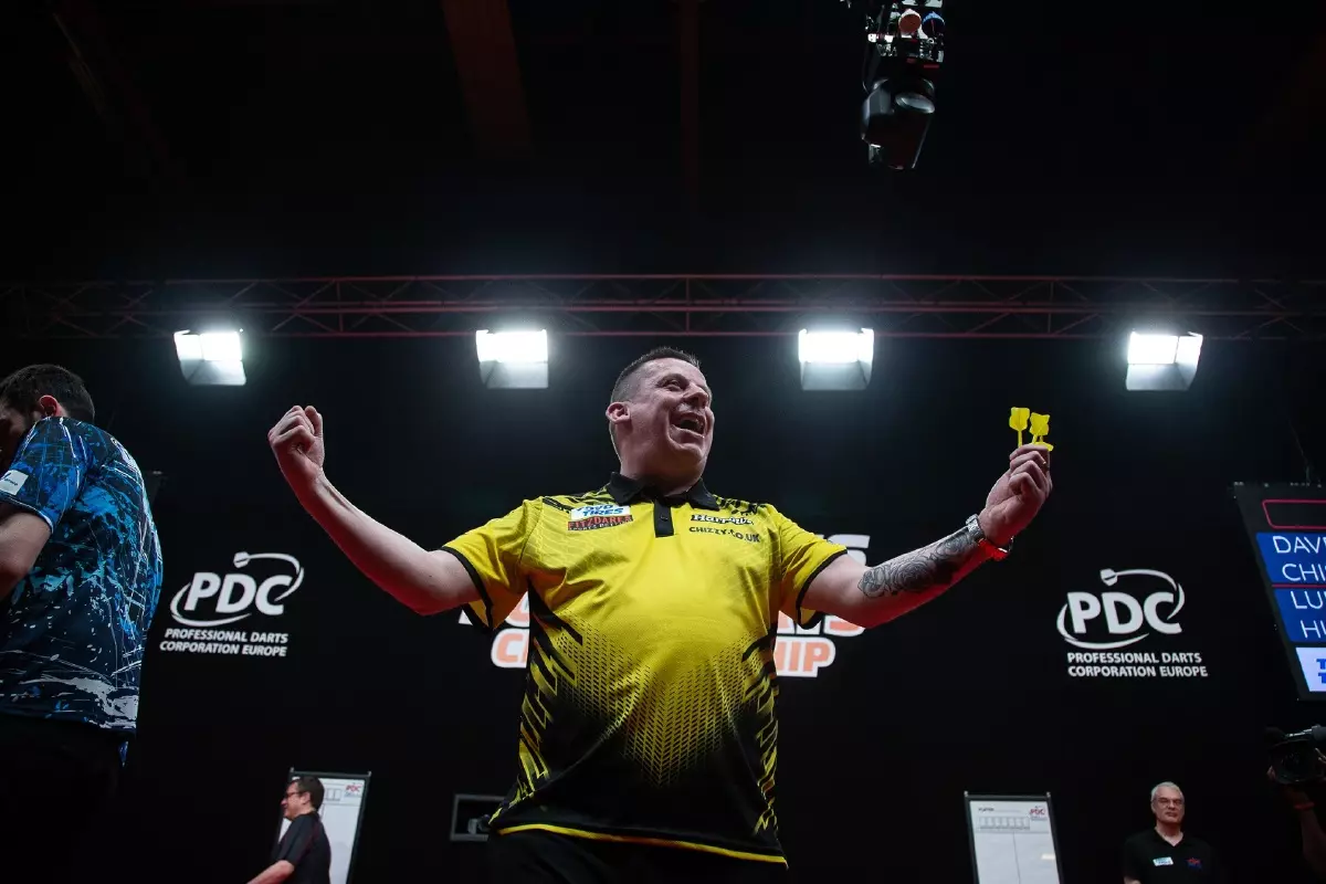 Dave Chisnall celebrates victory at the 2023 Dutch Darts Open - May 2023