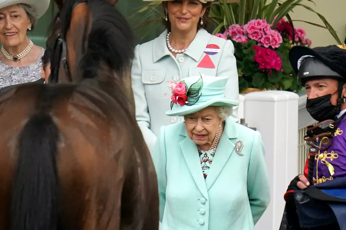 Dettori The Queen