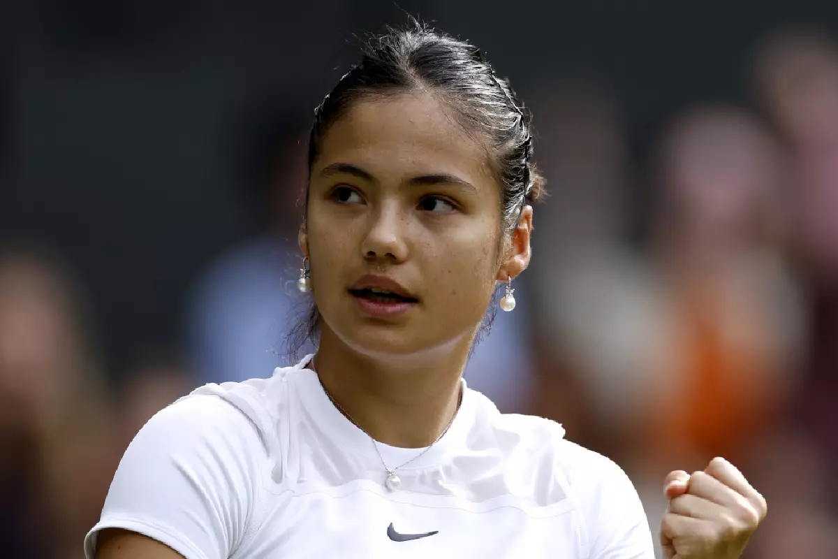 Emma Raducanu celebrates - June 2022