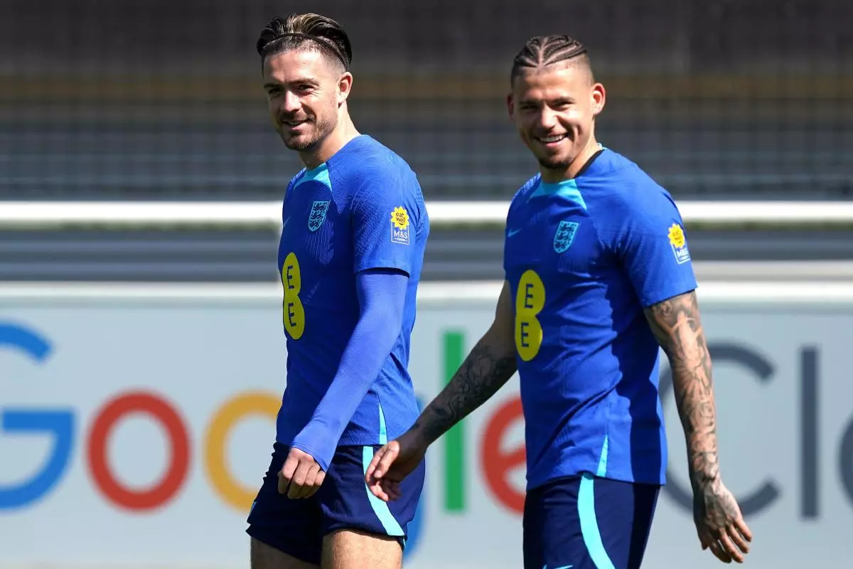England's Jack Grealish (left) and Kalvin Phillips
