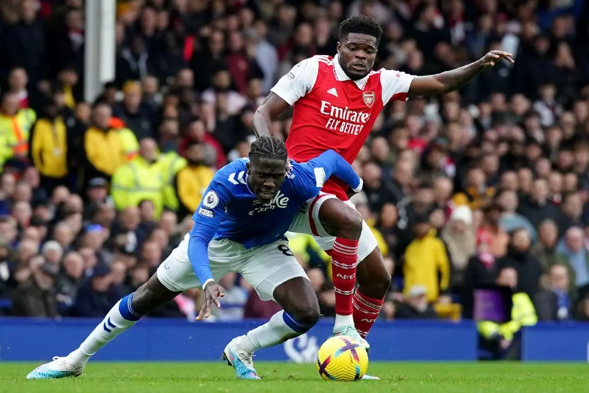 Everton's Amadou Onana and Arsenal's Thomas Partey