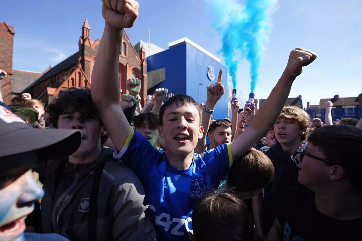 Everton fans outside the stadium v Chelsea