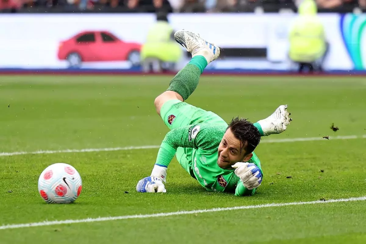 Fabianski penalty save vs Riyad Mahrez, May2022