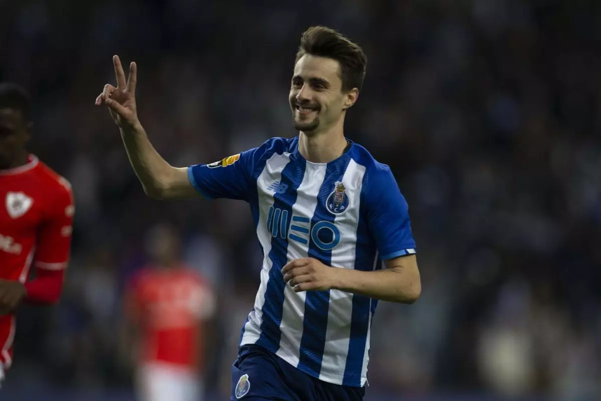 Fabio Vieira, Porto midfielder signs for Arsenal