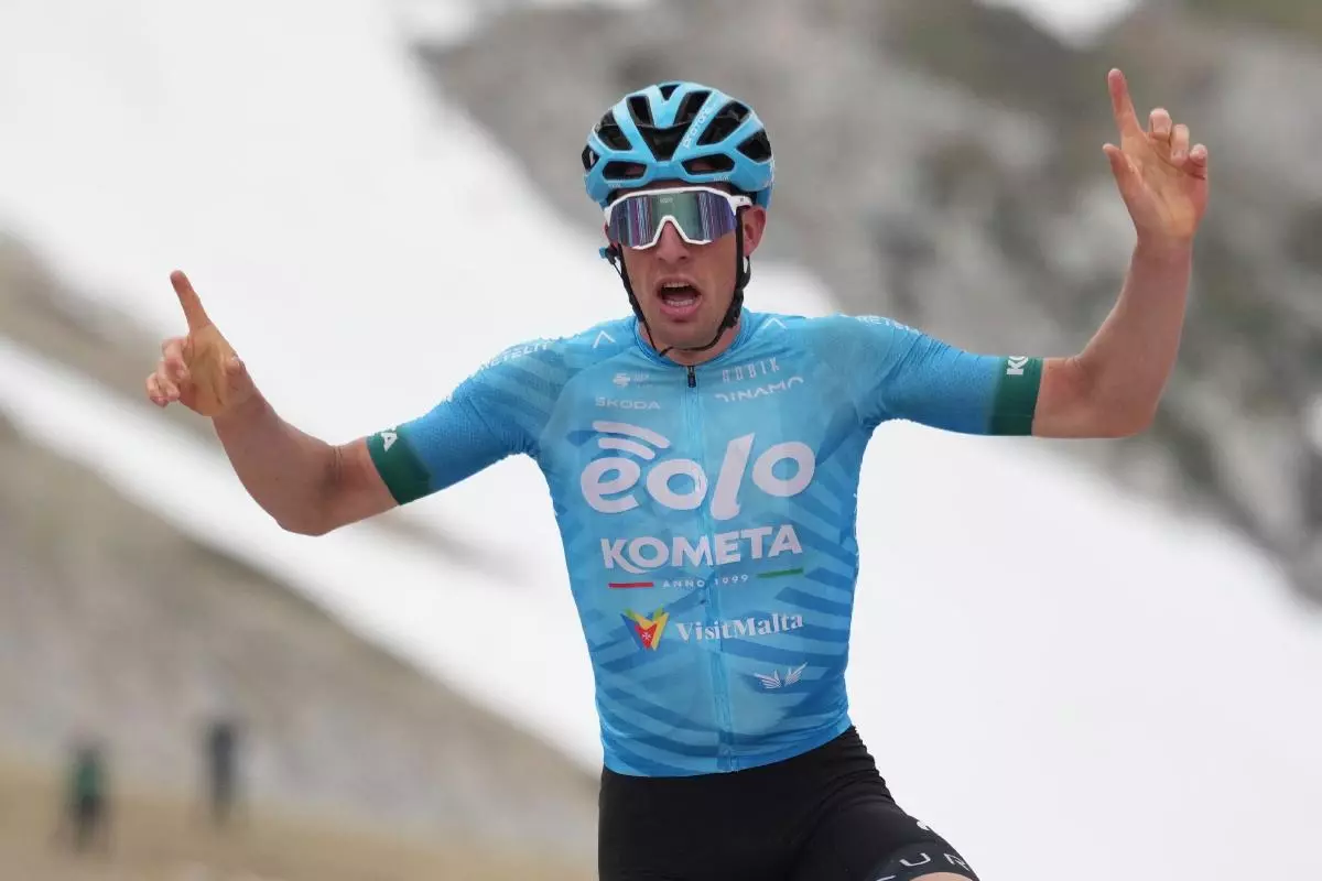 Italy's Davide Bais celebrates winning the 7th stage of the Giro D'Italia