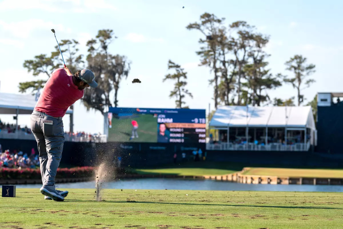 Jon Rahm at the 17th Sawgrass