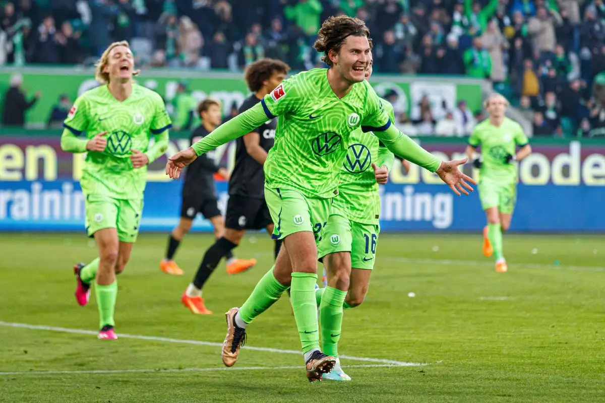 Jonas Wind scores for Vfl Wolfsburg