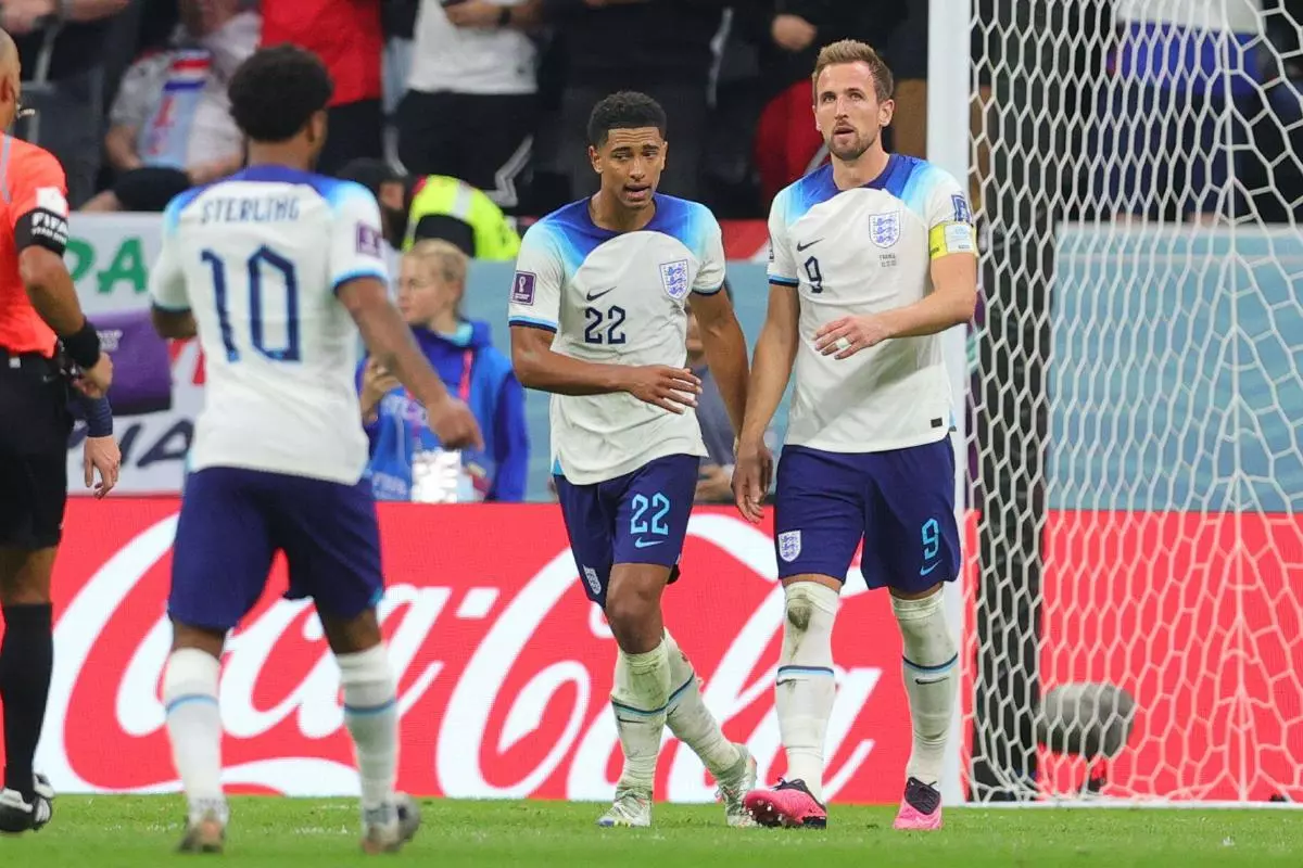 Jude Bellingham and Harry Kane of England