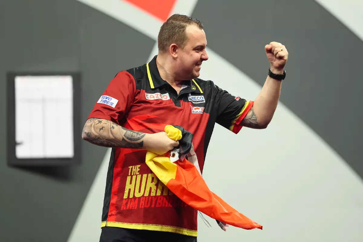 Kim Huybrechts knocks Peter Wright out of the World Darts Championship