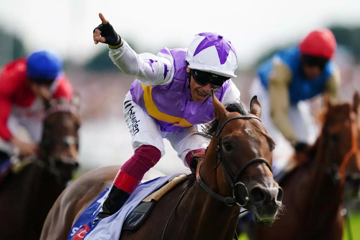 Kinross ridden by Frankie Dettori wins the Sky Bet City Of York Stakes
