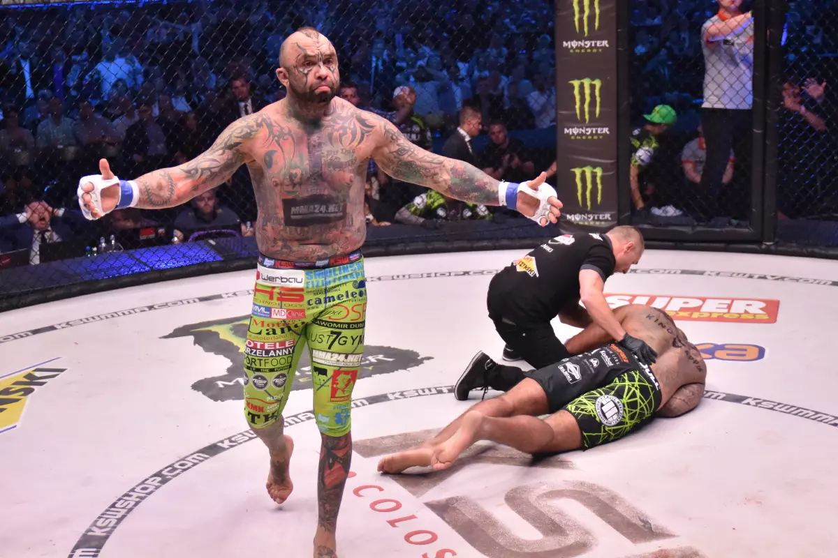 KSW legend Marcin Rozalski in action