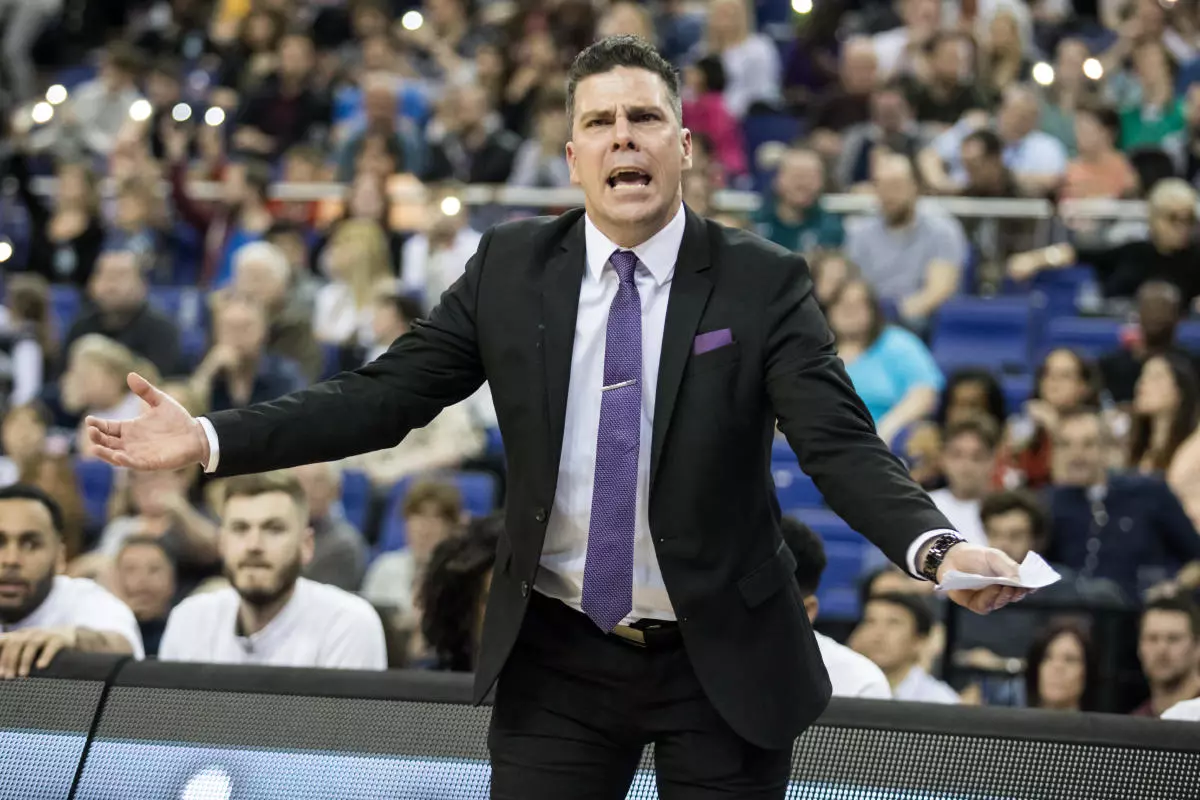 Leicester Riders' coach Rob Paternostro is unhappy with a referee decision.
