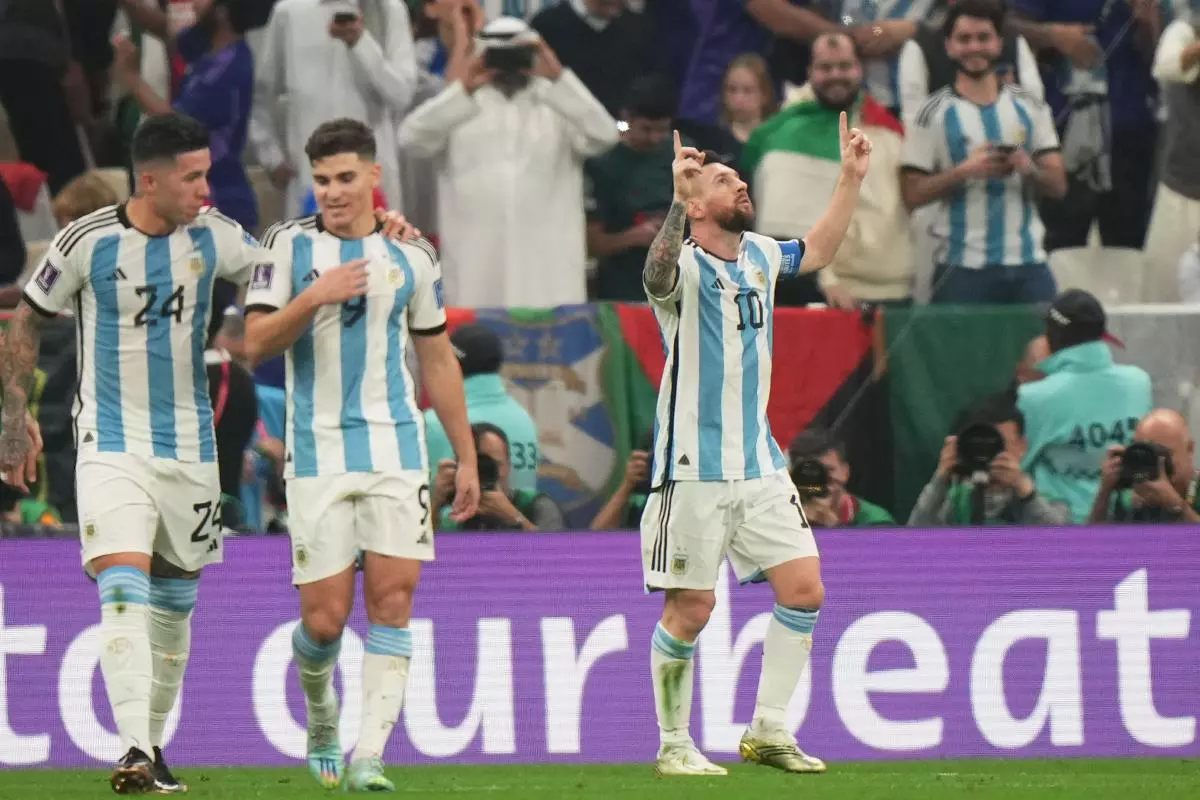 Lionel Messi of Argentina celebrates his goal