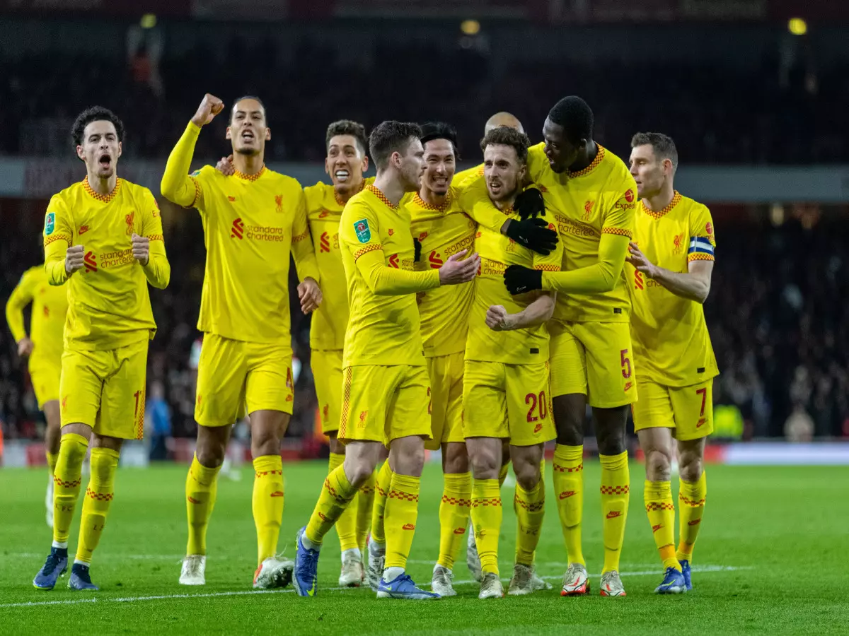 Liverpool celebrate Diogo Jota's goal against Arsenal