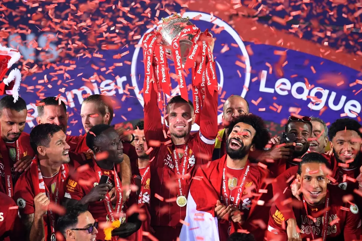 Liverpool lift the Premier League trophy in 2019-2020
