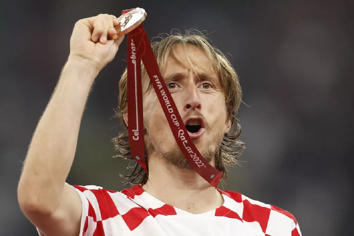 Luka Modric wins World Cup bronze - Dec 2022