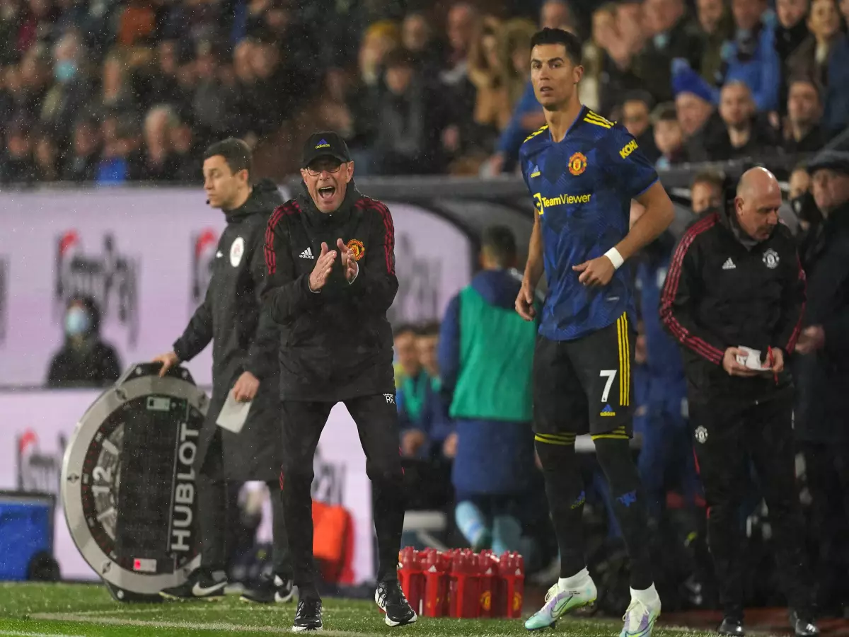 Ralf Rangnick applauds Cristiano Ronaldo during Manchester United vs Burnley