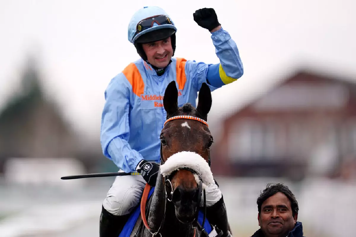 Marie's Rock and Nico de Boinville win Mares' Hurdle