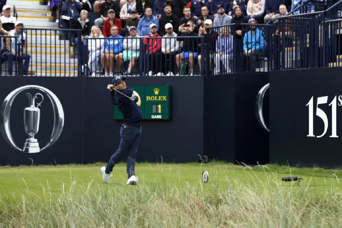 Matthew Jordan hits opening tee shot at Open - Jul 2023