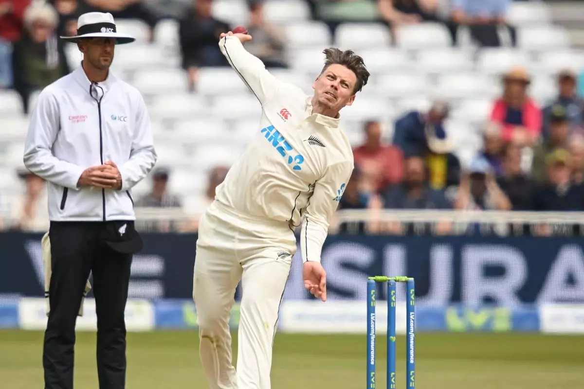 Michael Bracewell of New Zealand delivers the ball
