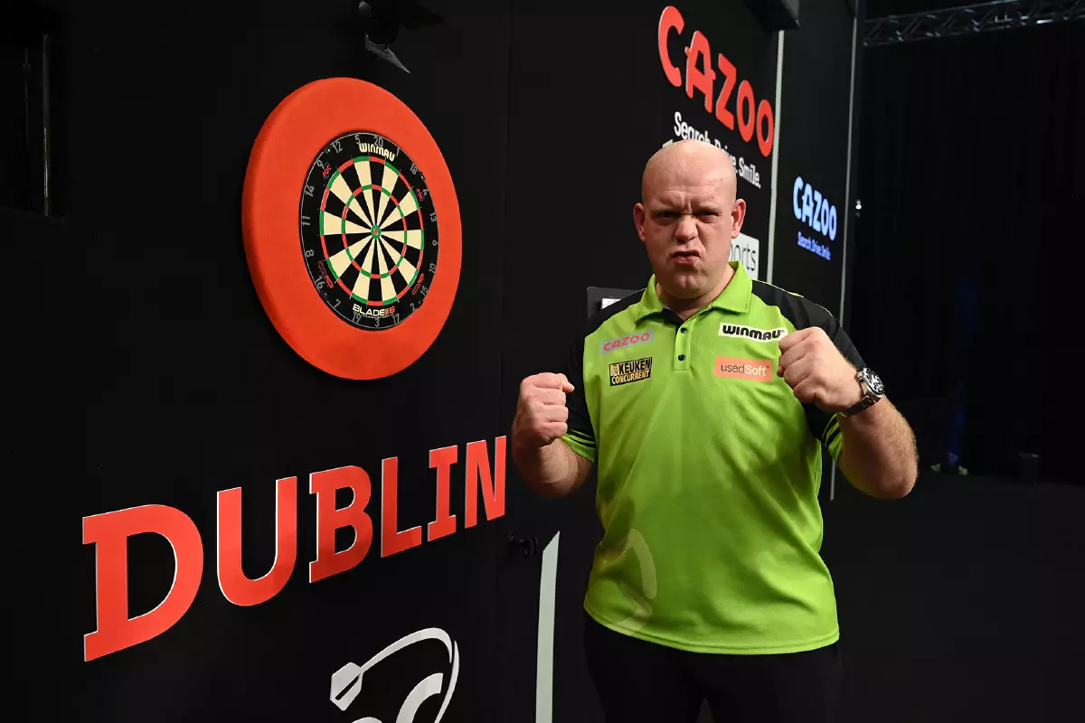 Michael van Gerwyn celebrates his firs Premier League win of 2023 - Feb 2023