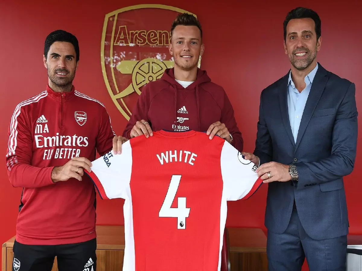 Ben White completes his move to Arsenal.