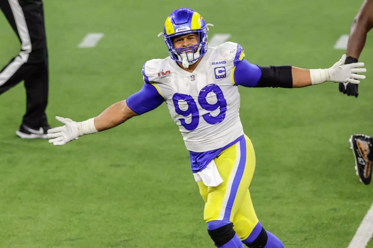NFL, Aaron Donald LA Rams contract