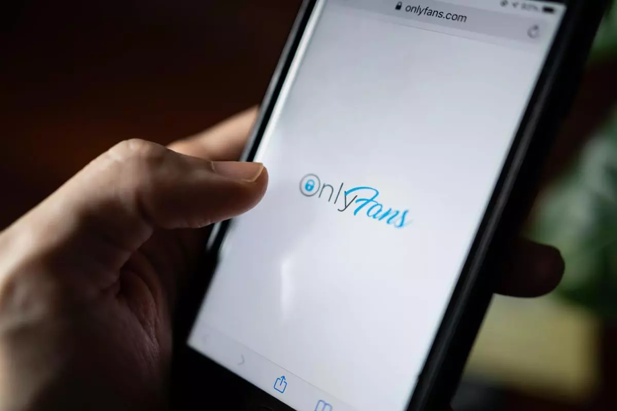 OnlyFans website on mobile