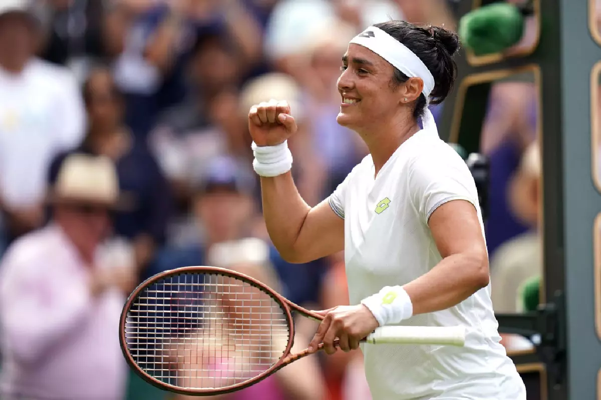 Ons Jabeur defeats Petra Kvitova at Wimbledon