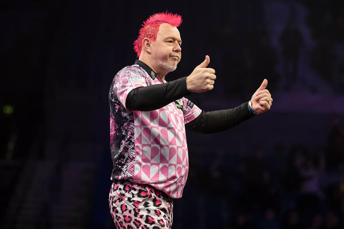 Peter Wright in Premier League action