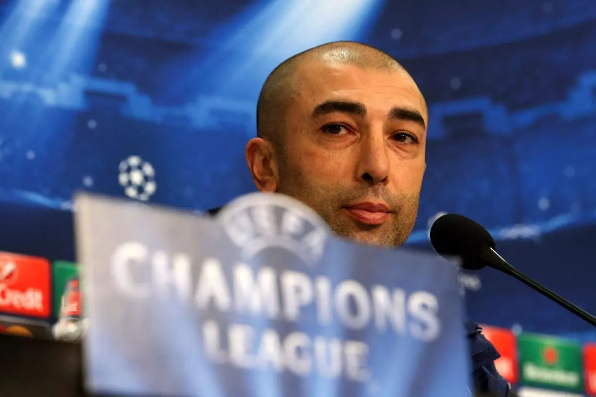 Roberto Di Matteo addresses a Champions League news conference