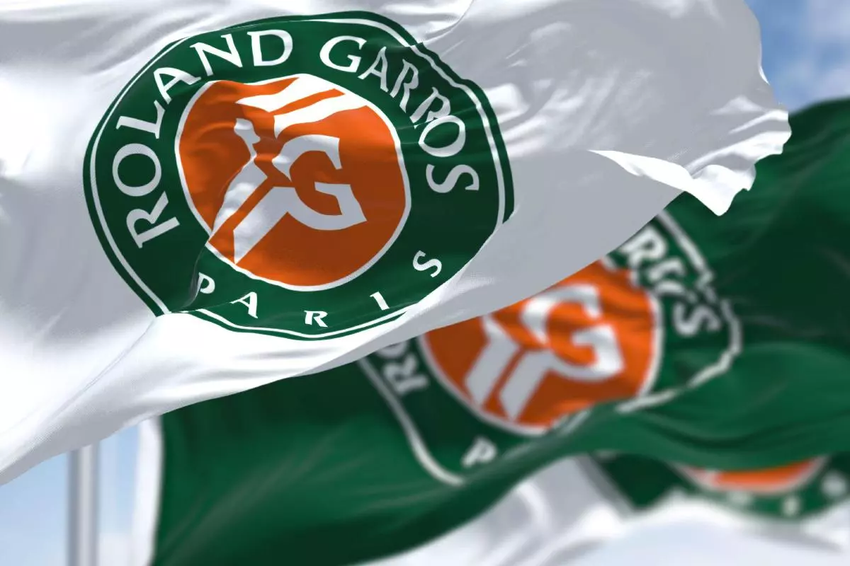 Three flags with the Roland-Garros logo