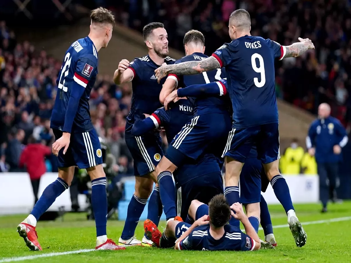 Scotland celebrate Scott McTominay winner vs Israel Oct21