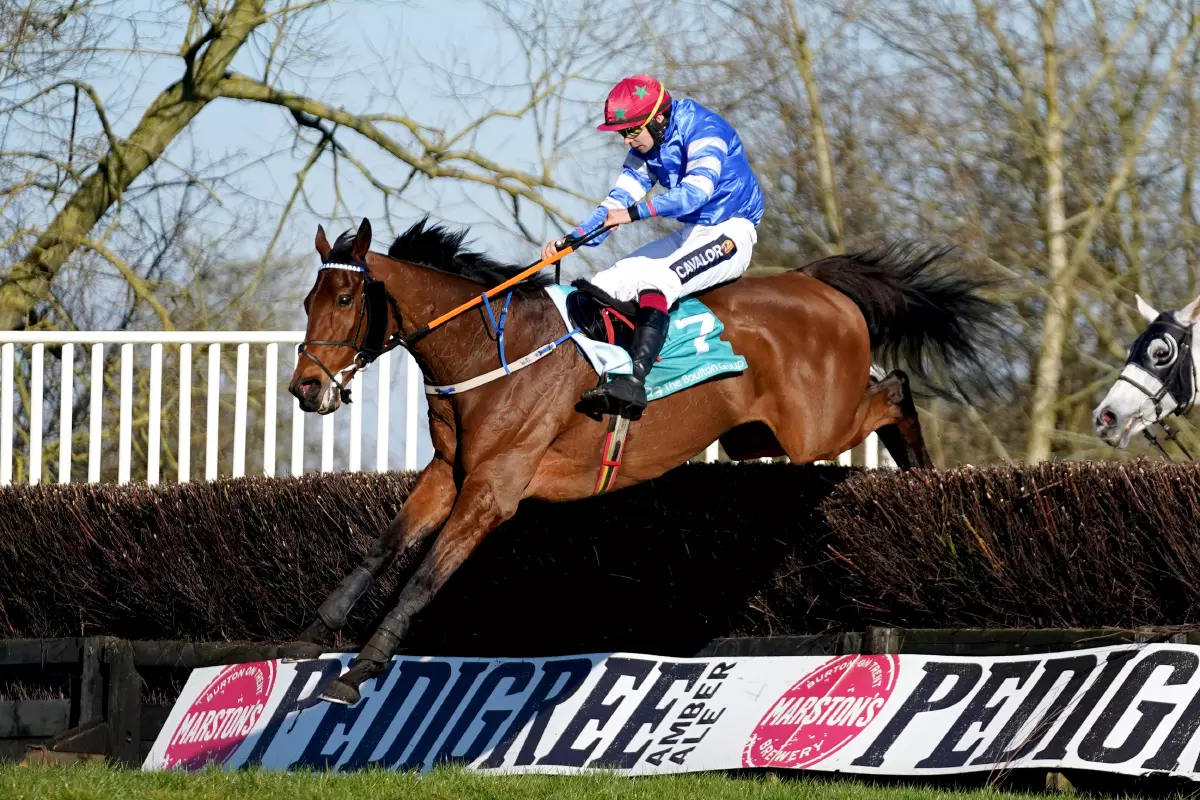 Screaming Colours ridden by jockey Conor Orr on their way to winning the Boulton Group Midlands Grand National at Uttoxeter Racecourse, Staffordshire.