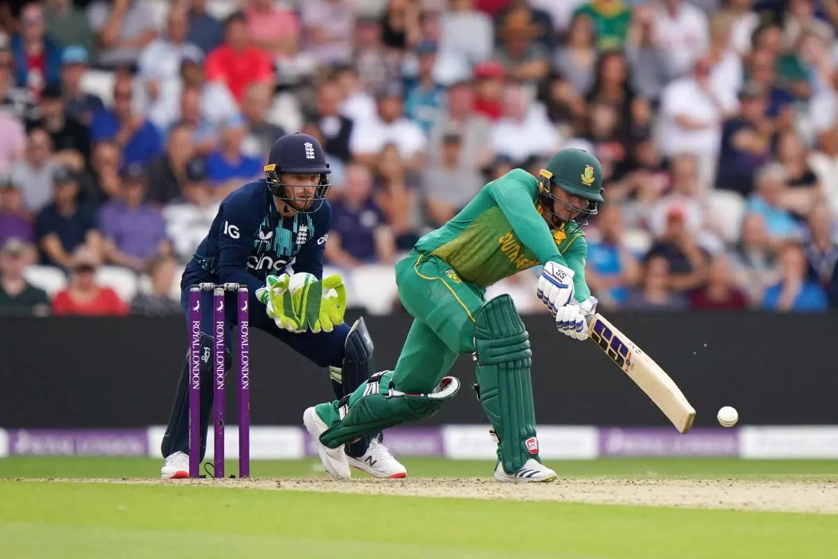 Jos Buttler and Quinton de Kock in 3rd ODI