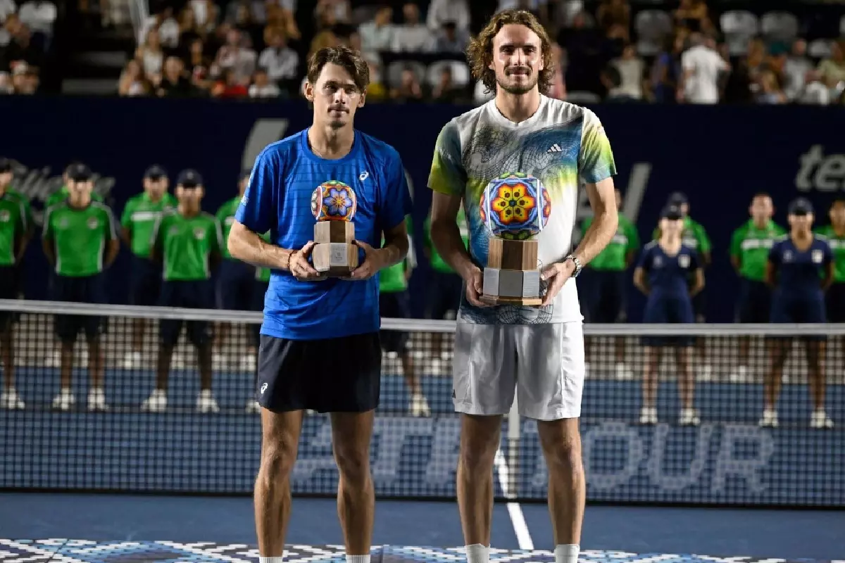 Stefanos Tsitsipas wins in Mexico