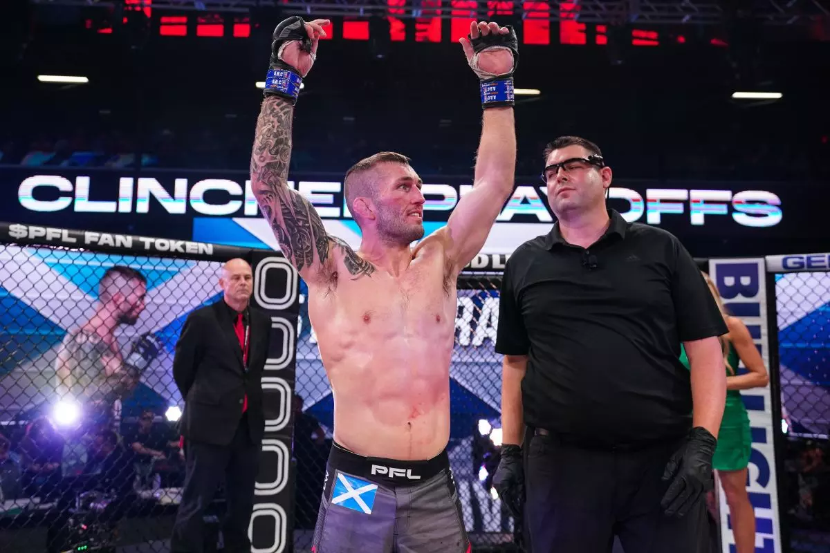 Stevie Ray wins his PFL fight