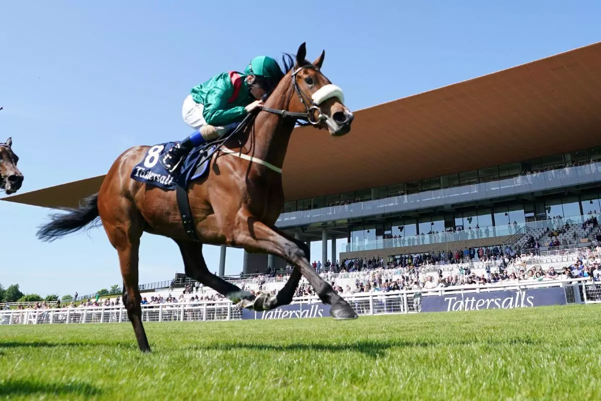 Tahiyra ridden by Chris Hayes wins Irish 1,000 Guineas at Curragh Racecourse