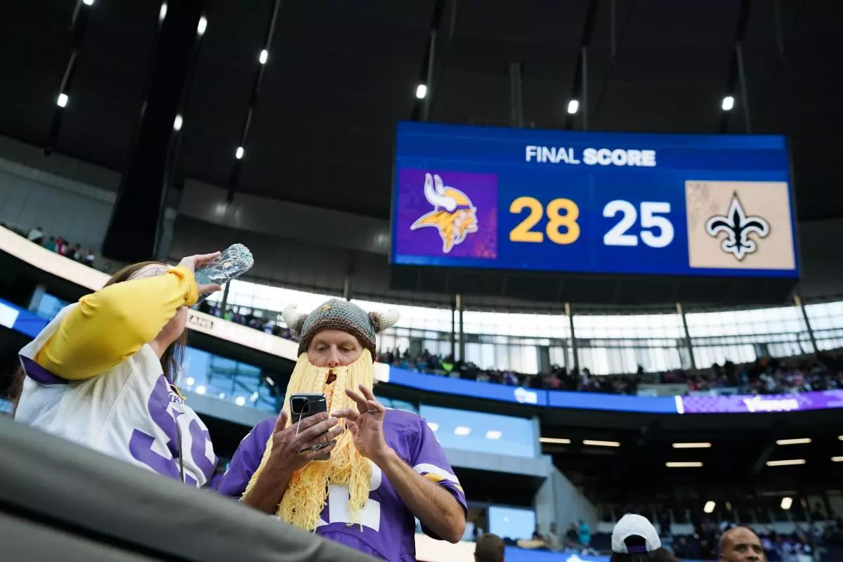 The Minnesota Vikings edged a 28-25 thriller with the New Orleans Saints