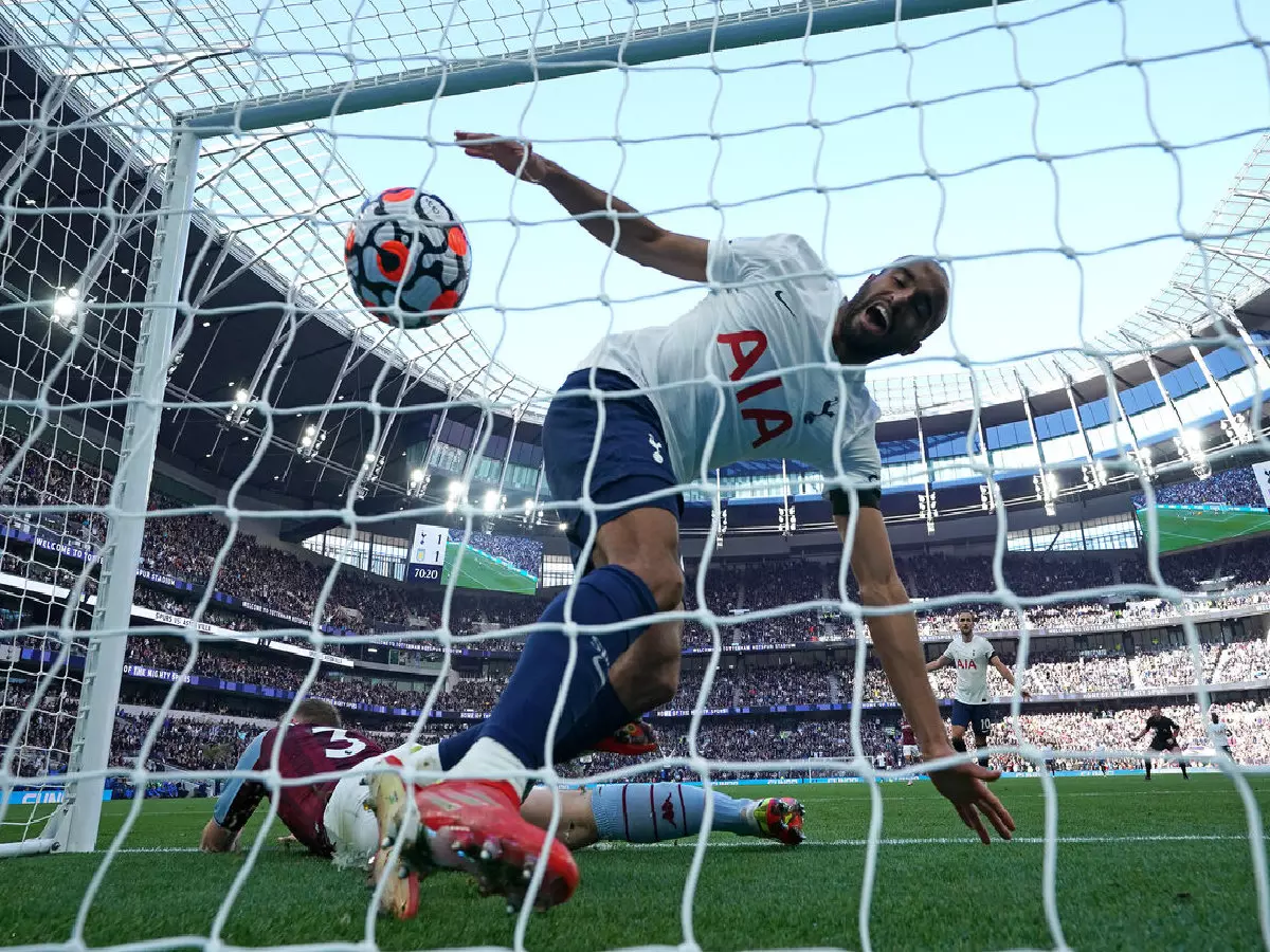 Tottenham's Lucas Moura celebrates against Aston Villa