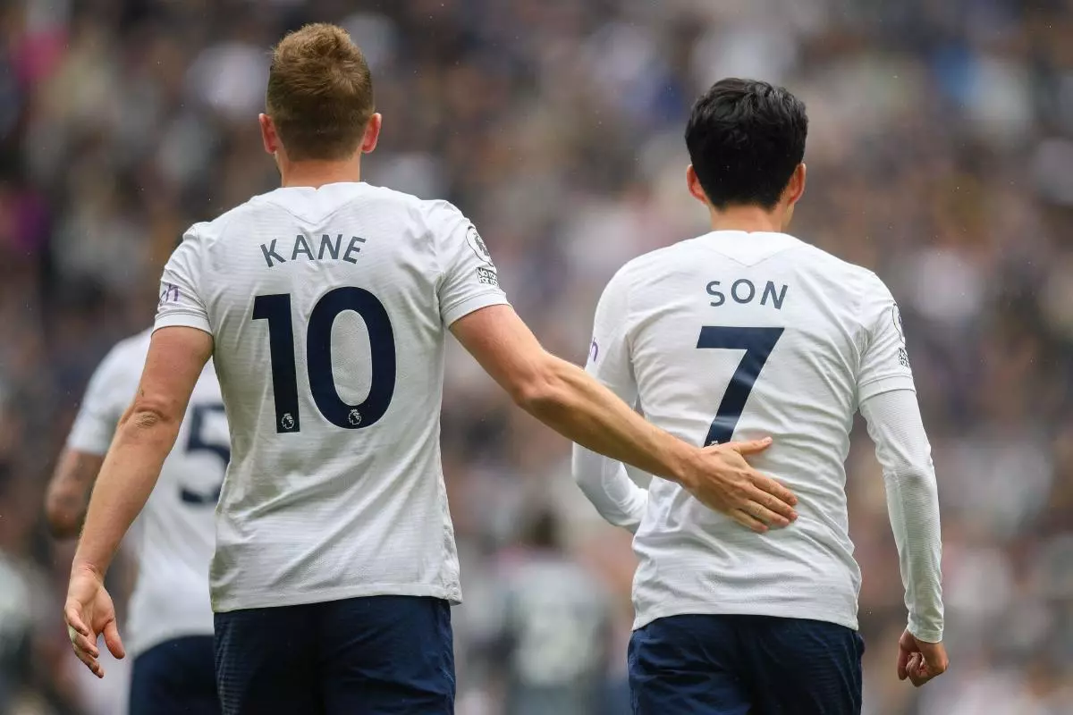 Tottenham Hotspur Stadium Harry Kane pats team-mate Heung-Min Son on the back