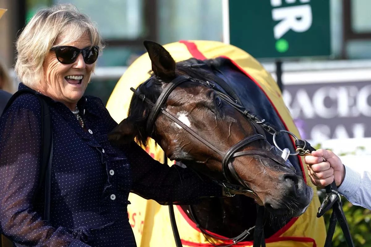 Trainer Jessica Harrington with horse Viareggio