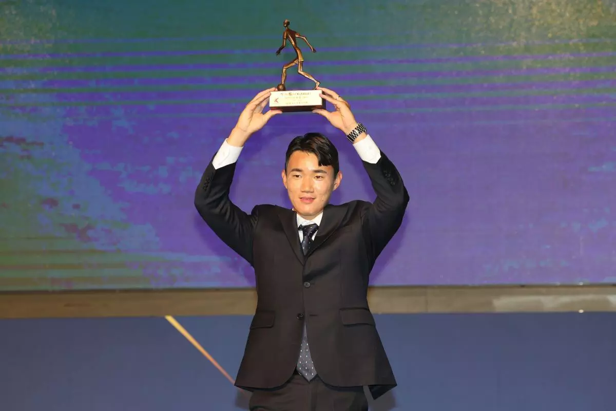 Yang Hyun-jun wins K League 1 Young Player of the Year