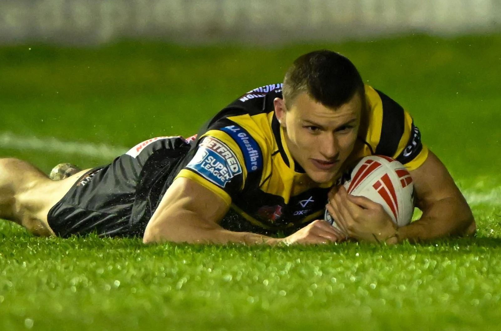 Innes Senior of Castleford Tigers