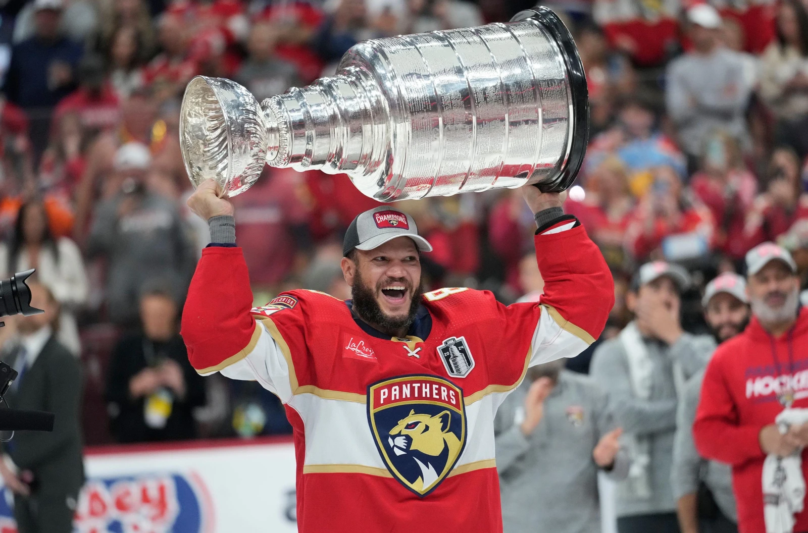 Florida Panthers right wing Kyle Okposo