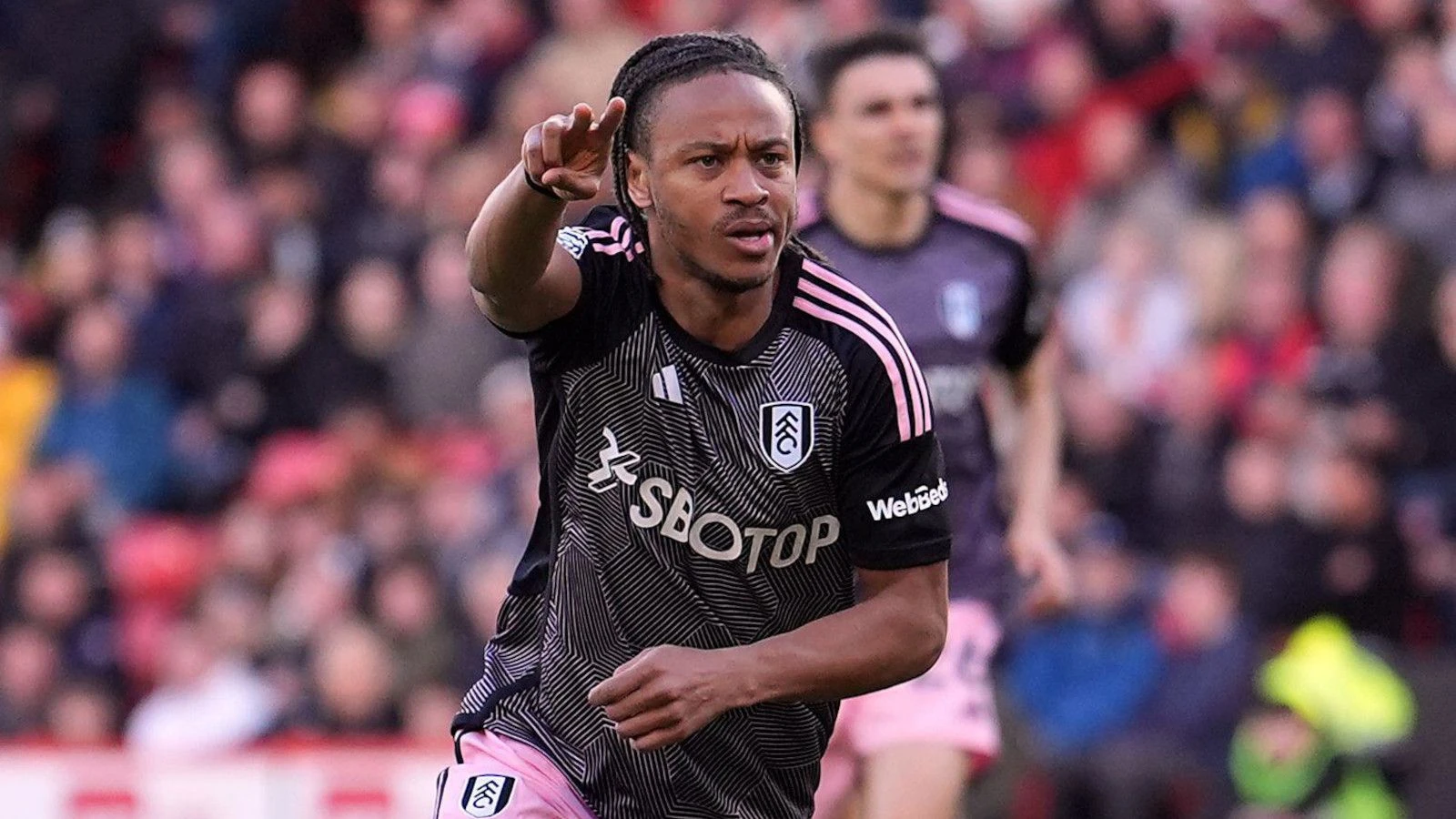 Bobby De Cordova-Reid